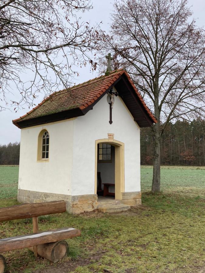 Ferienwohnung Franken Hallerndorf Екстериор снимка